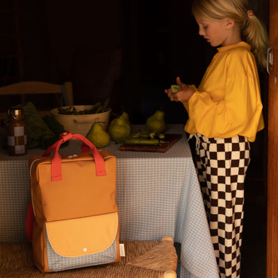 Großer Kinderrucksack "Farmhouse Envelope Homemade Honey"