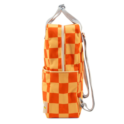 Großer Kinderrucksack "Farmhouse Checkerboard Pear Jam + Ladybird Red"